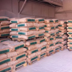 Цемент в мешках